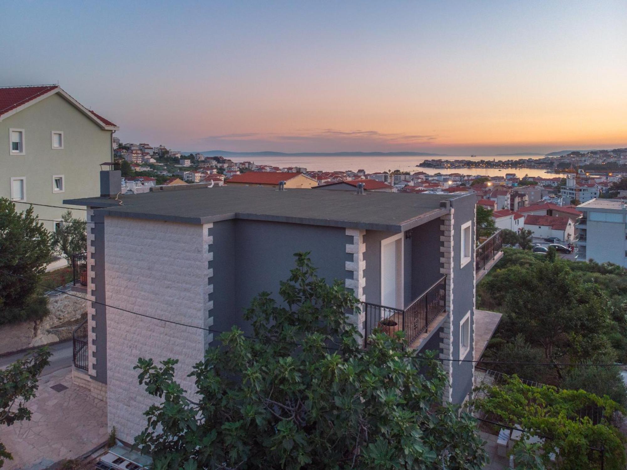 Sea View Apartments With Jaccuzzi Podstrana Quarto foto
