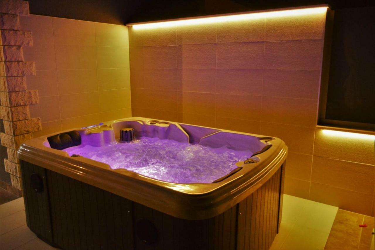 Sea View Apartments With Jaccuzzi Podstrana Exterior foto