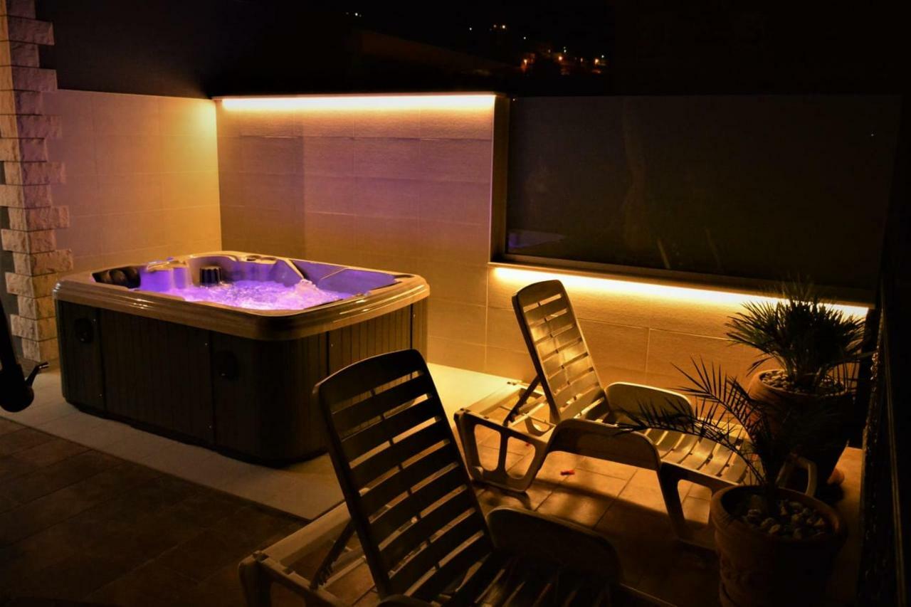 Sea View Apartments With Jaccuzzi Podstrana Exterior foto