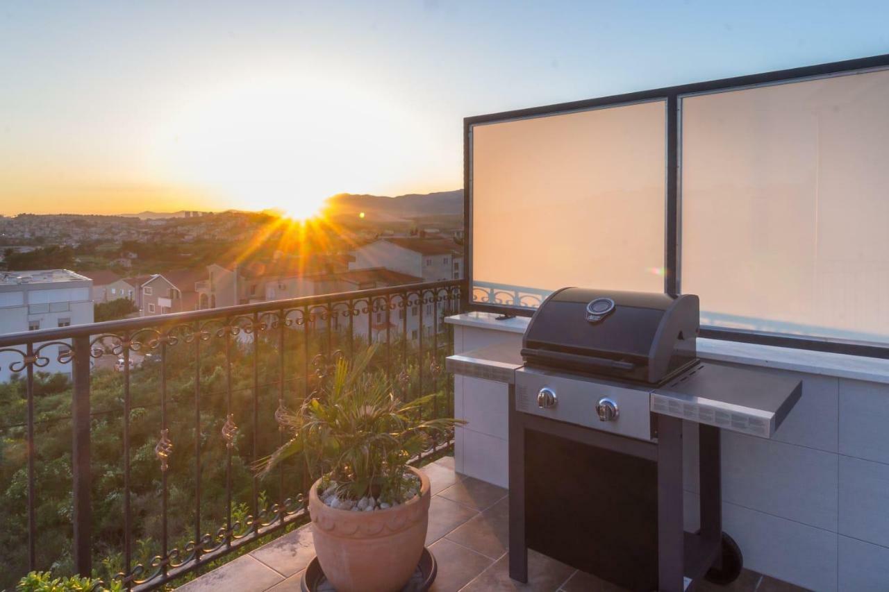 Sea View Apartments With Jaccuzzi Podstrana Exterior foto
